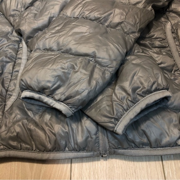 Uniqlo Ultra Light Down Jacket in Grey Women’s Size S - Picture 8 of 12